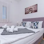 Blanc 招待所