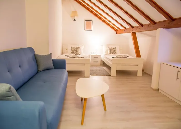 Blanc Pensión 3*